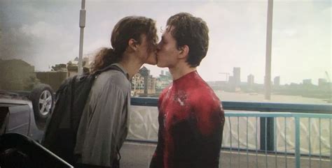Pin By Little Lord Cas On Happiness Tom Holland Spiderman Tom Holland Tom Holland Zendaya