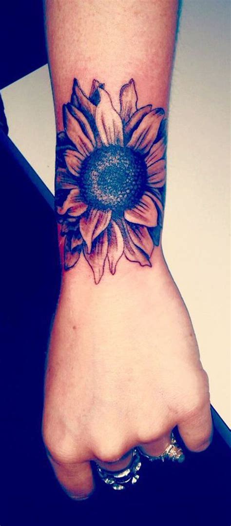 Check spelling or type a new query. Cool Sunflower Arm Tattoo Ideas for Women - Realistic ...