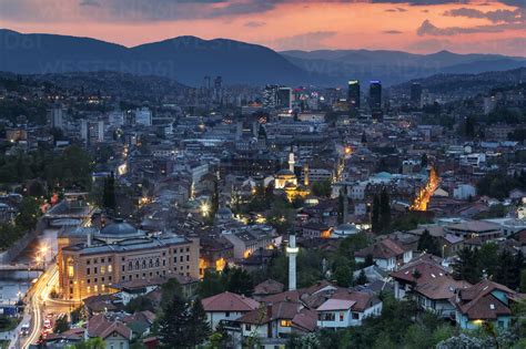 Bosnia-Herzegovina, Sarajevo, Zuta tabija in the evening ...