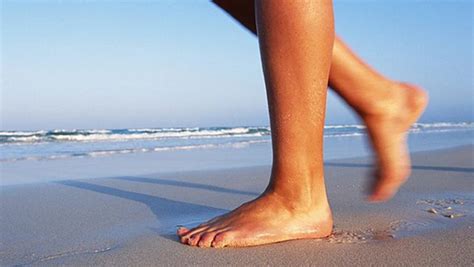 4 Health Benefits Of Walking Barefoot
