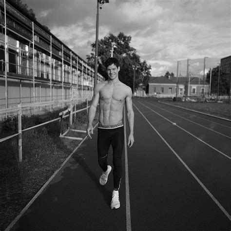 ethan o pry®️ on instagram “back to the track and field🏃‍♂️⌛️🖤” in 2022 track and field
