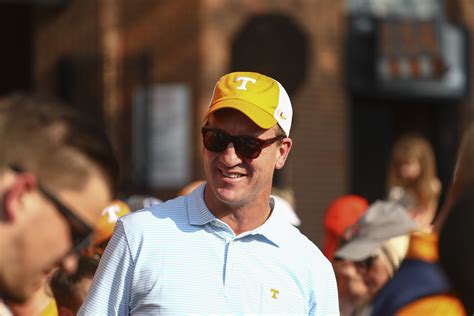 Peyton Manning Gatecrashes Online Class At University Of Tennessee