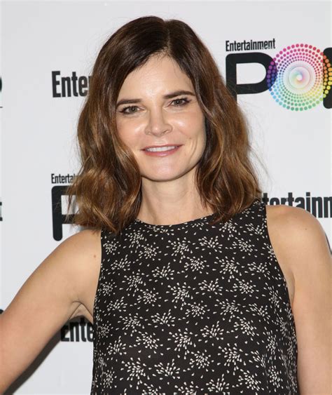 Betsy Brandt Entertainment Weekly Popfest In Los Angeles 1030 2016