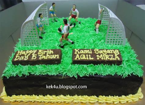 Malah, anak anda pasti akan suka! Kek4u Homemade Cakes and Chocolate: kek padang bola