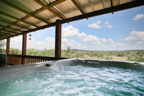 Whether you're seeking a romantic weekend getaway, a girlfriends escape, a family vacation or group retreat…. Bed and Breakfast Fredericksburg Texas | Bed and breakfast ...