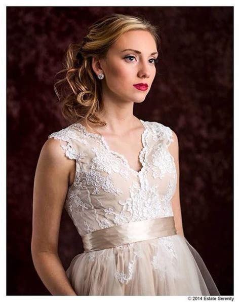 perfect fall garden wedding dress lace and tulle short wedding dress made to order champagne and