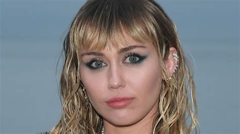 Schon Wieder Miley Cyrus Wurde Von Einem Stalker Belästigt
