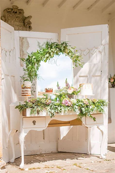 42 Fabulous Mirror Wedding Ideas Wedding Forward English Garden