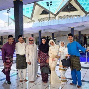Hantu punya bos episod 8 تم وصف أفضل موقع لعرض مقاطع الفيديو الموسيقية في هذه المقالة. Biodata Afiera Riana - News, Trending dan Biodata