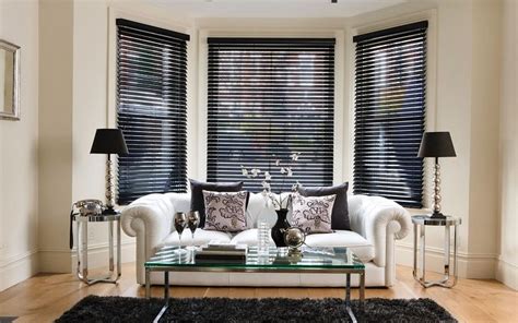 Bay Window Blinds Ideas How To Dress Up Your Bay Window Beautifully