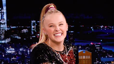 Jojo Siwa Says Her Signature Bow Is On A “long Vacation” Teen Vogue