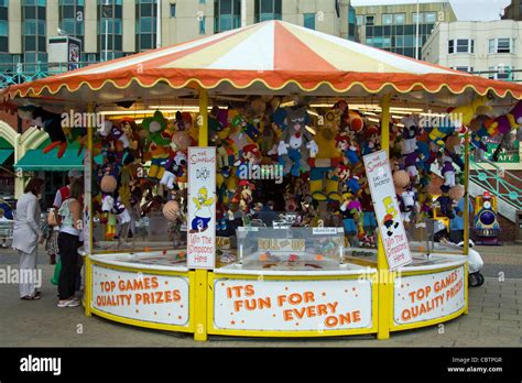 Uk Fairground Games Prize Hi Res Stock Photography And Images Alamy