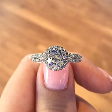 Top 10 Round Engagement Rings Of 2016 Raymond Lee Jewelers