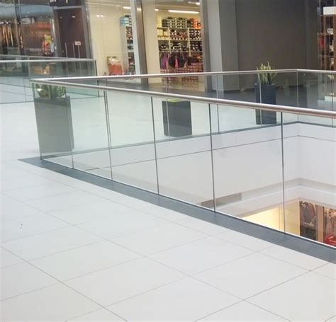 China High Safety Interior Railing Designs Tempered Laminated Glass Railing For Shopping Mall
