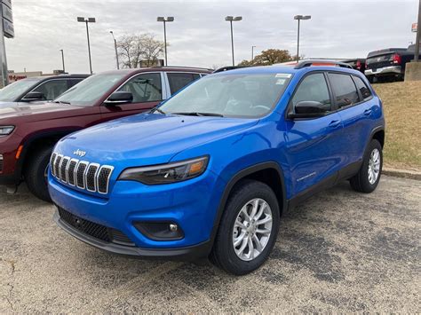 New 2022 Jeep Cherokee Latitude Lux In Dubuque Ia