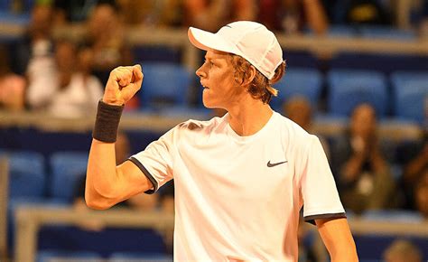 Miami (ap) — former junior skiing champion jannik sinner has joined some fast company at the miami open. Jannik Sinner batte Bolt in 3 set e vince il torneo APT ...