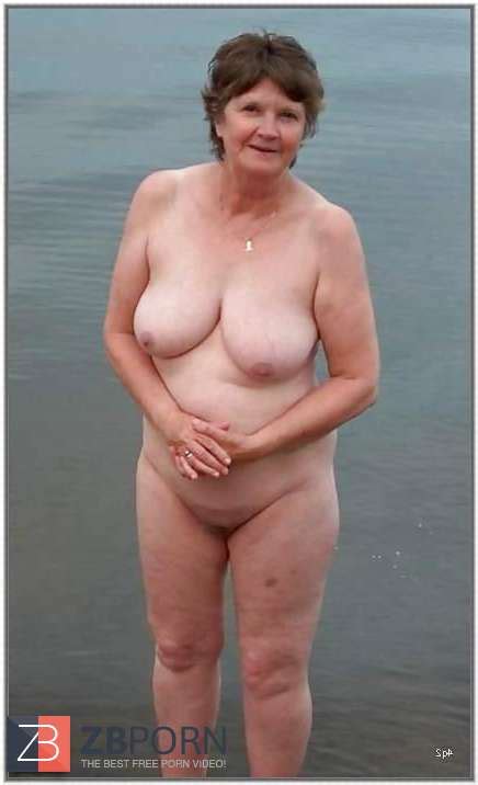 Grandma Nude Outdoor ZB Porn