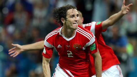 Página oficial de mário fernandes. Mario Fernandes, un lateral derecho anda suelto en el mercado