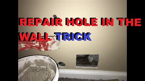 If you have a hole in your wall or ceiling, you may be frustrated by the difficulty of fixing it so that you don't notice the repair. How To Repair A Hole In The Wall Using Drywall Compound - YouTube
