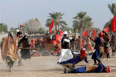 استشهاد الإمام الحسين وأهل بيته وصحبه (عليهم السلام) 61هـ. بالصور... عراقيون يجسدون "واقعة الطف" في مشاهد تمثيلية ...