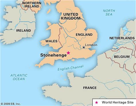 Stonehenge Britannica Online Encyclopedia England Map Stonehenge