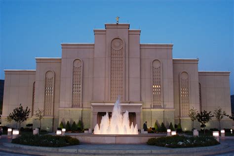 Filealbuquerque New Mexico Temple By A4gpajpeg Wikimedia Commons