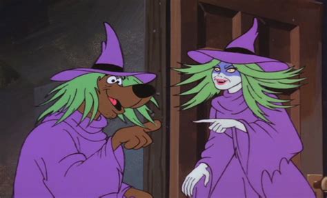 Scooby Doo Thinking That Hes Looking At Himself In A Mirror Scooby Doo Halloween Halloween