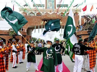 Starting Celebration Of August In Pakistan Sari Info Pakistan Pakistan Independence Day