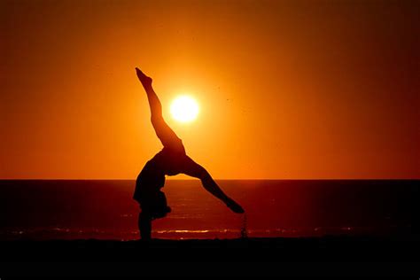 Gymnastic Splits Silhouette Stock Photos Pictures And Royalty Free