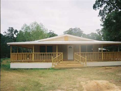 Double wide mobile homes are a popular choice amid homebuyers seeking quality built homes at a great price. Double Wide Mobile Home Porches Used Double Wide Mobile ...