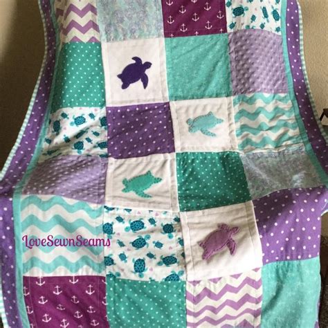 See more ideas about turtle baby rooms, baby boy rooms, turtle nursery theme. SEA TURTLE Quilt/BABY Quit./Coastal quilt/Baby bedding ...