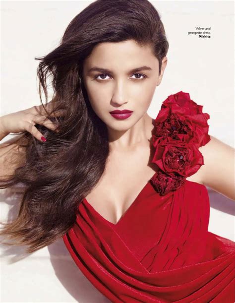 Aliya Bhatt Lookig Hot Aliya Bhatt In Red All New Picture Gallary