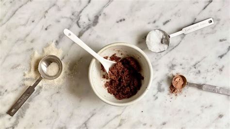 The Easy Diy Lip Scrub Recipe You Have To Try Harpers Bazaar Arabia