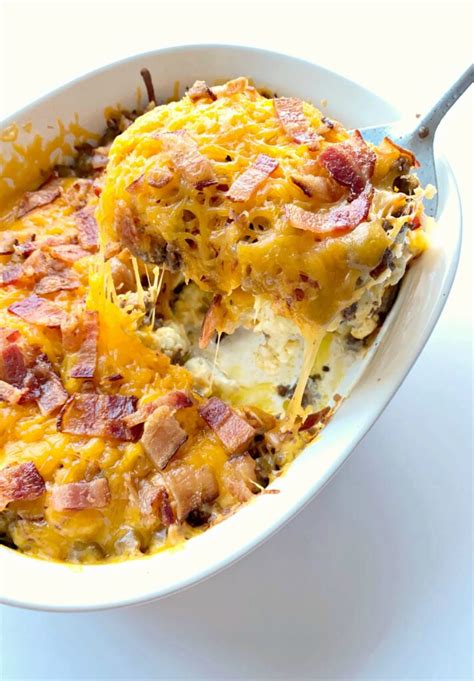 While it's steaming, brown ground beef, adding the seasonings just before the beef is done cooking. Keto Cauliflower Cheeseburger Casserole - Easy Low Carb Recipe