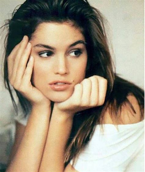 Pin On At 55 Cindy Crawford Is Still Hot