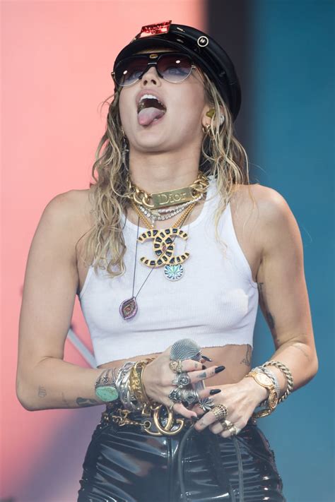Miley Cyrus 2019 Glastonbury Performance Photos POPSUGAR Celebrity UK