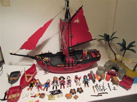 Playmobil Red Corsair Pirate Ship With Huge Pirate Lot Weapons
