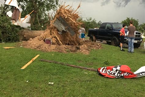 10 Dead Dozens Hurt After Tornadoes Hit Texas South Nbc News