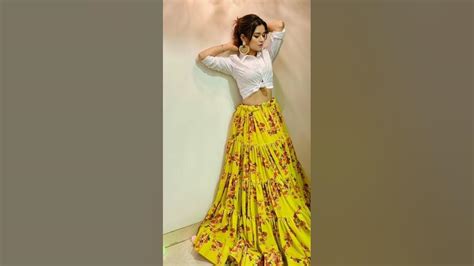 Avneet Kaur In Yellow Dress Avneet Kaur Yellow Outfit Stylish Look