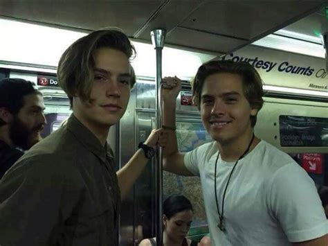 Dylan And Cole Sprouse Dylan Obrien Dylan Y Cole Sprouse Sprouse Bros Cole Sprouse Funny