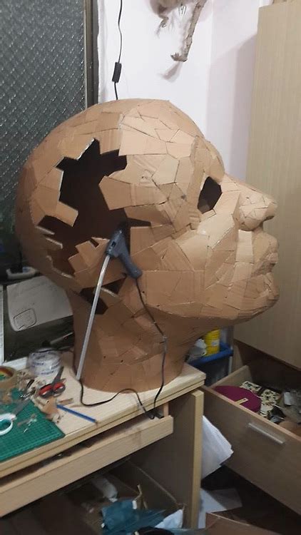 Remember, those dotted lines are fold spots. Student Makes Life-Size Iron Man Suit Using Only Cardboard | Nick york
