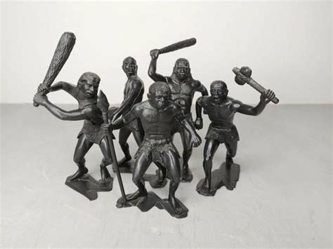 Vintage Cavemen Action Figures Stone Age Plastic Hunters