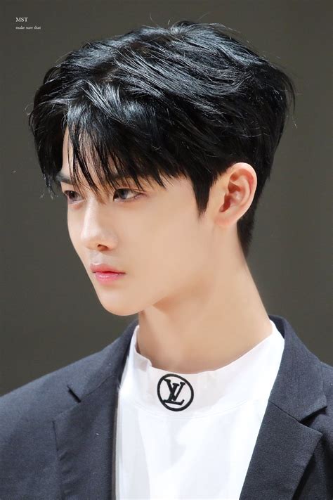 A topic that's close to my heart since wanna one is one of my. Wanna one Bae Jinyoung | Nhà, Người nổi tiếng
