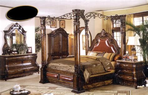 However, finding the perfect bedroom set, which is complemented by just the right matching room. Gorgeous Queen or King size Bedroom sets on Sale - 30 ...