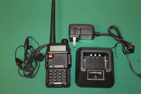 Handheld 2 Meter Ham Radio The Maker Station