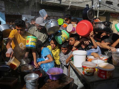 people are starving wfp says humanitarian operations in gaza are collapsing israel