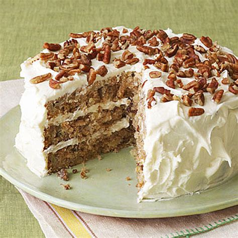 Moist and flavorful carrot cake topped with a… baileys chocolate lasagna is easy, no bake dessert recipe perfect for christmas or new year's eve to feed the crowd. Showstopping Christmas Cake Recipes - Southern Living