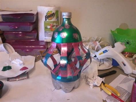 Whirly Gig Out Of A 2 Liter Bottle Bottle Crafts Crafts Plastic Crafts