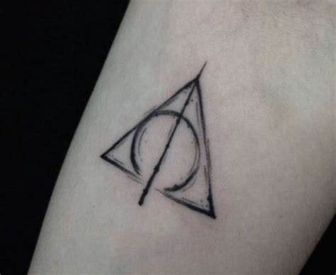 The Deathly Hallows Tattoo Harry Potter Tattoos Unique Tattoos For