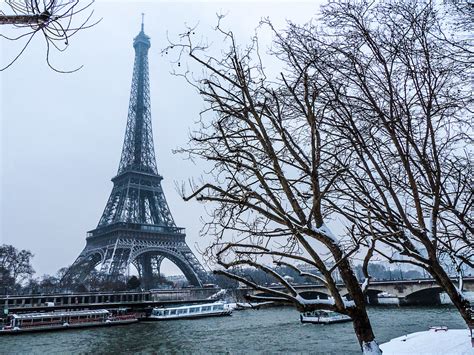 Il Neige Sur Paris 20 Janvier 2013 Il Neige Sur La Tour Flickr